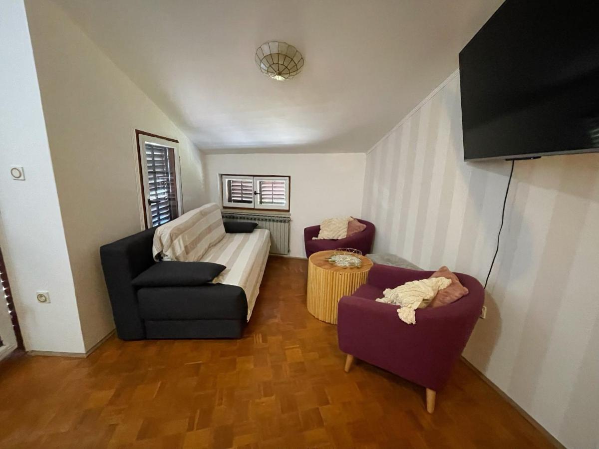 Apartment Zora In The Center Of Цриквеница Экстерьер фото